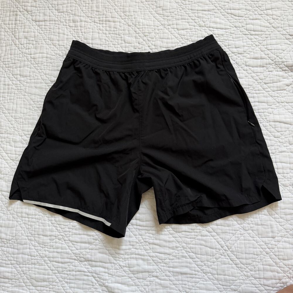 Alphalete Studio Short 6" Black L